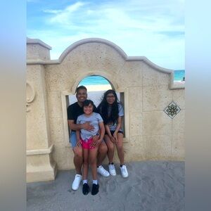 Meet your Posher, Omar